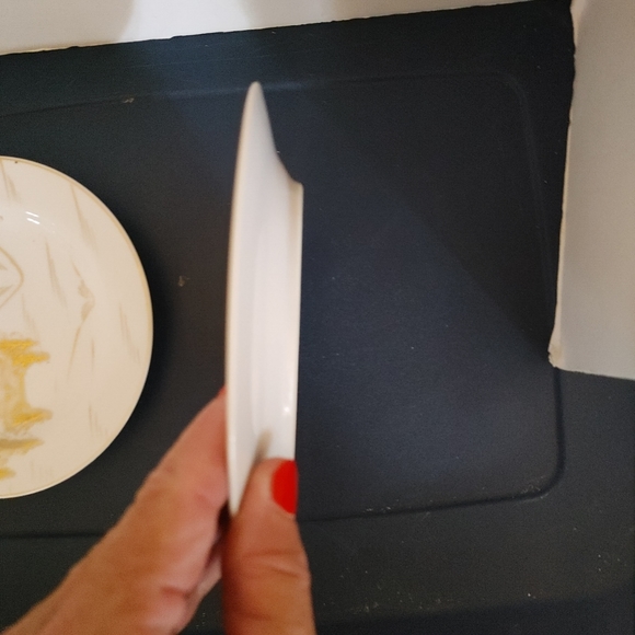 Kutani Hand Painted 8 Dessert Plates Bread Plate Gold Trim - Picture 3 of 7